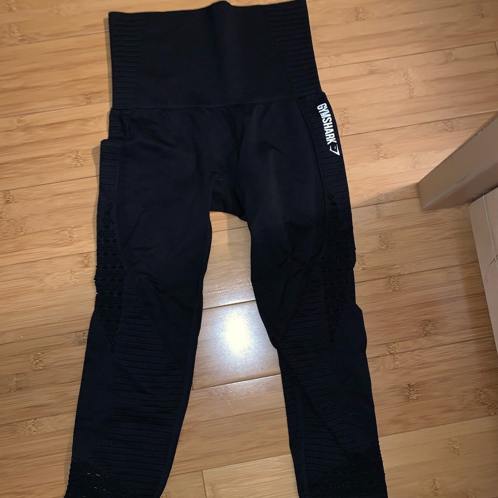 Cropped workout leggings